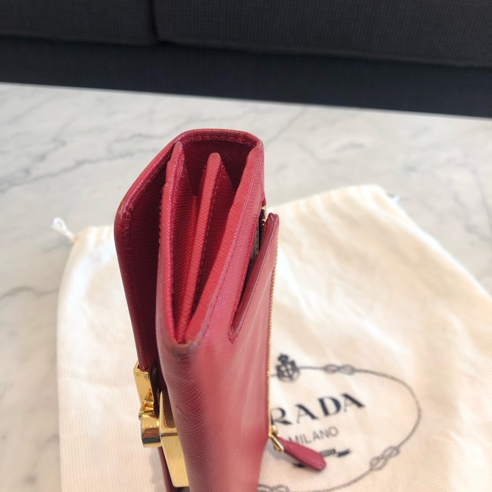 Authentic - Prada Wallet - Picture 11 of 12